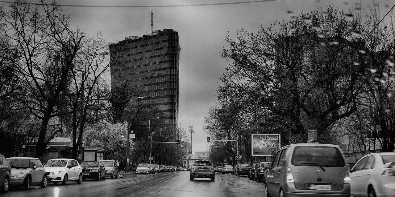 black-and-white-1284346_1280